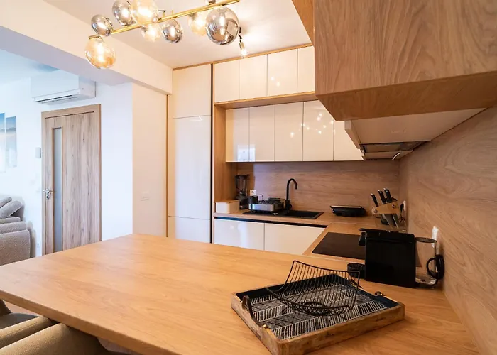 S5 By Belmont Realty Apartment *