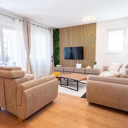 S5 By Belmont Realty Apartment *