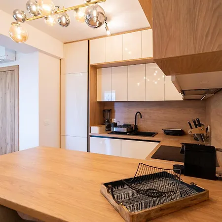 S5 By Belmont Realty Apartment *
