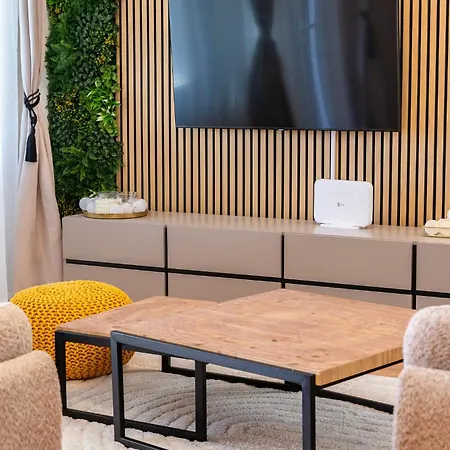 S5 By Belmont Realty Apartment *